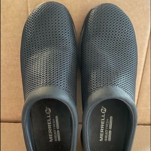 Merrill open back mesh women’s clogs,Navy